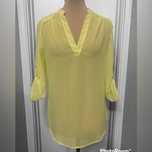 Rue21 Sheer Yellow V-Neck Tunic Top - Women size small